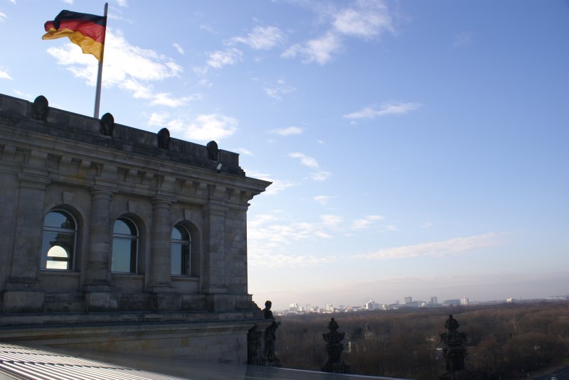 Auf´m Reichstag - Blick ber den Tiergarten gen Sdwest