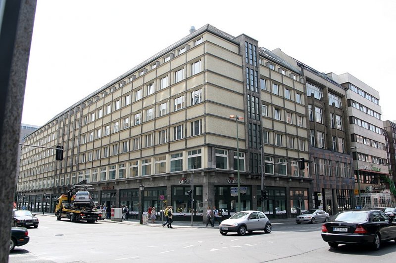 Galerie erste (17) staedte fotos.de Vorplatz altan 7 buchstaben