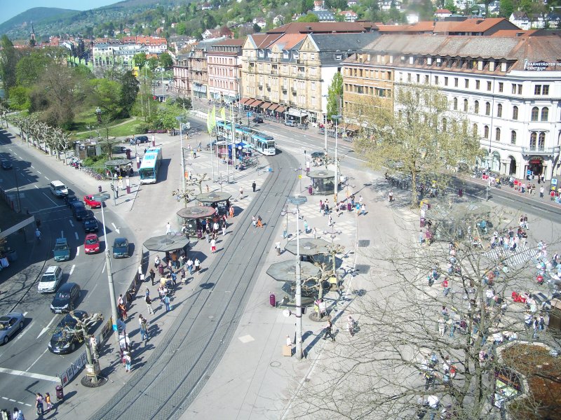 Blick auf den Bismarckplatz in Heidelberg. Der Bismarckplatz ist zumindest fr den PNV in Heidelberg der zentrale Platz.