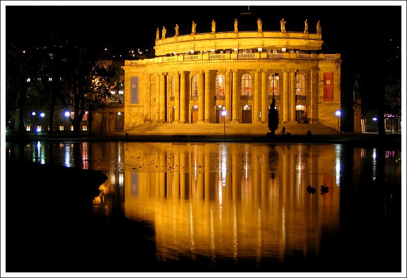 Das Groe Haus (Opernhaus) des Wrttembergischen Staatstheater in Stuttgart. 30.12.2006 (Jonas)