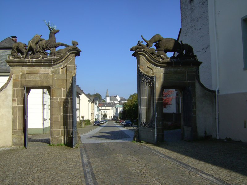 Das  Hirschberger Tor  mit Blick auf die Altstadt von Arnsberg.
Aufgenommen: September 2007