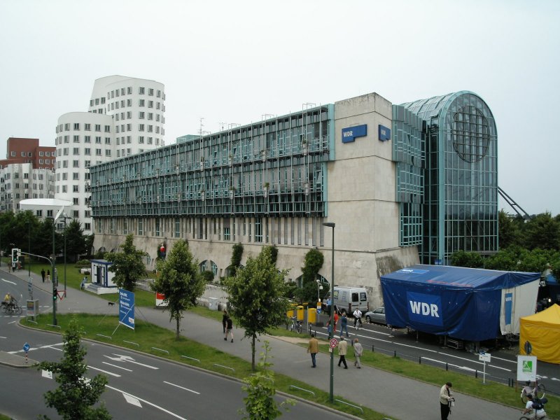 Das WDR-Gebude am Rheinpark in Dsseldorf-Bilk am 26.06.2004.