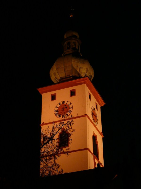 Der Kirchturm der Stadtpfarrkirche Tirschenreuth! 9.2.2009