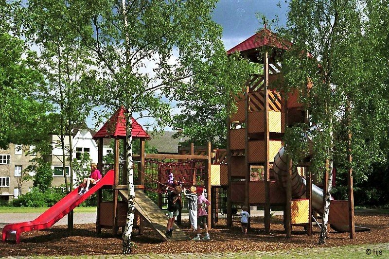 Kinderspielplatz auf dem MGa-Gelnde (11. Juni 1993)