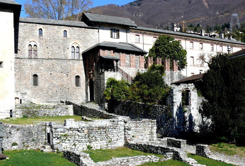 Locarno Castello Visconteo - das Castello diente von 1513 bis 1798 als Sitz der Landvgte. Foto vom 07.04.2008