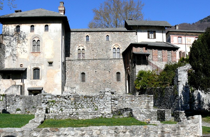 Locarno Castello Visconteo - das Castello diente von 1513 bis 1798 als Sitz der Landvgte. Foto vom 07.04.2008