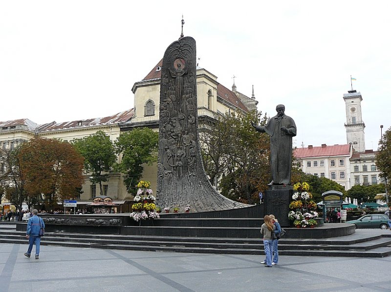 Monument fr T. Shevchenko.
13-09-2007