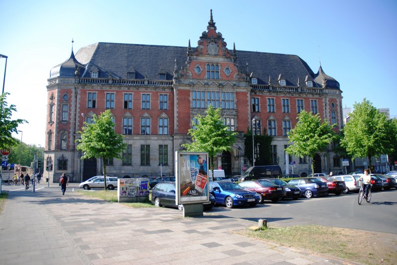 Oldenburg/Oldb., 02.05.2007, das fr�here kaiserliche Postamt beherbergt heute die Deutsche