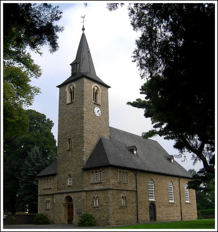 Sankt Laurentius Kirche in Mlheim-Mintard. Erstmalige Erwhnung im Jahre 873. http://www.muelheim-ruhr.de/cms/sankt_laurentius_kirche1.html