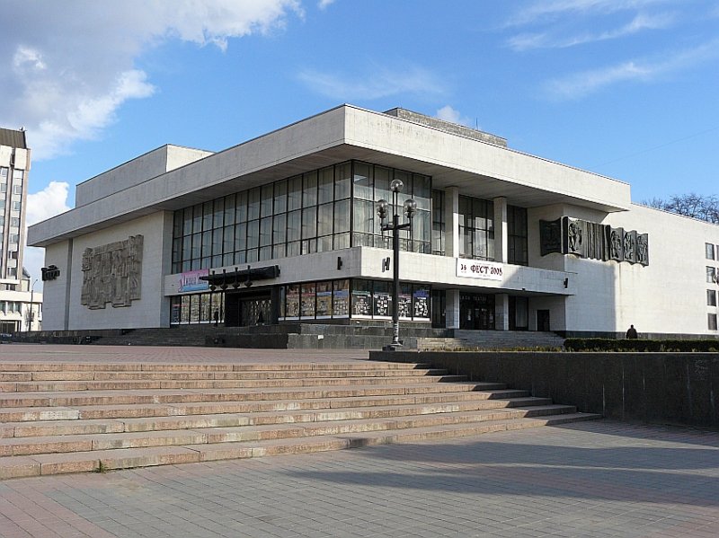 Theater in Ivano Frankivsk (Stanislau), Ukraine fotografiert am 26-03-2008.