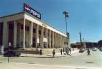 Opernhaus und Kulturpalast in Tirana, erbaut von 1960 bis 1966 (06.06.2001)