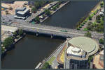 Die Princes Bridge ber den Yarra River wurde 1888 errichtet und ist damit eine der ltesten Brcken Melbournes.