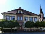 Rust, das Schulhaus, erbaut 1910-11, Juli 2014