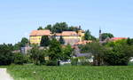 Mahlberg in der Ortenau, Blick von Sden auf den Ort mit dem Schlo, Juni 2019