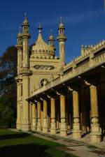 Brighton, Royal Pavillon, erbaut 1811 von John Nash, pseudo-indischer   Mrchenpalast, bis 1845 knigliche Residenz (02.10.2009)