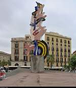 Blick auf die El Cap de Barcelona, eine von 1991 bis 1992 vom Knstler Roy Lichtenstein errichtete surrealistische Skulptur in Barcelona (E).