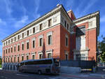 Der Sitz der 1713 gegrndeten Kniglich Spanische Akademie befindet sich in diesem zwischen 1891 und 1894 im klassizistischen Stil erbauten Gebude.
