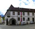 Fssen, das Rathaus befindet sich in einem Teil des ehemaligen Klosters St.Mang, April 2014
