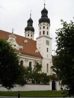 Obermarchtal in Oberschwaben, die sehenswerte frhbarocke Klosterkirche, geweiht 1701, Sept.2004