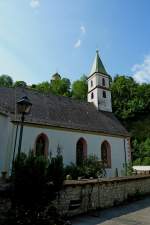 Haigerloch, die Unterstadtkirche St.Nikolaus ist die lteste Kirche im Ort und geht zurck auf das 12.Jahrhundert, Juli 2011