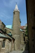 Merseburg, der Chorbegleitturm am Dom, stammt aus dem 11.Jahrhundert, Mai 2012 d