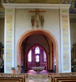 Ettlingen, Blick zum Chorraum und Altar der Martinskirche, Aug.2015