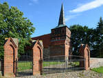 Diese im sptgotischen Stil erbaute Kirche steht in Mnchow.