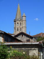  SAINT AMANS VALTORET im Dpartement du Tarn: der Kirchturm.