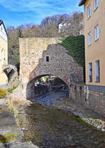 Bad Mnstereifel -  Alte Schlopforte  ber die Erft, Teil der alten Stadtmauer - 14.02.2021