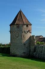 Bergheim, ein Turm der guterhaltenen Stadtbefestigung aus dem 14.