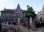 Das sptgotische Rathaus am Grote-Markt in Antwerpen;100830_