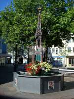 Bad Saulgau in Oberschwaben,  der Stadtbrunnen von 1842 auf dem Markt,  Aug.2010