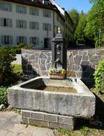Lucelle, Brunnen auf dem ehemaligen Klostergelnde, Mai 2017 