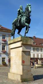 Landau, das Denkmal des Prinzregenten Luitpold von Bayern (1821-1912) auf dem Rathausplatz, Sept.2017