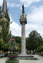 Ljubljana, die Mariensule neben der St.Jakobs-Kirche in der Altstadt, aus Dank, da das Land von den Trken verschont blieb, 1681 aufgestellt, Juni 2016