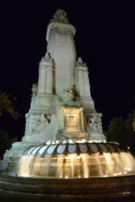 Die Rckseite des Miguel de Cervantes Saavedra gewidmeten Denkmales auf dem Plaza de Espaa in Madrid.