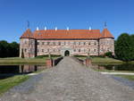 Schloss Voergard, Renaissance Herrensitz aus Backstein, Nordflgel erbaut 1520 fr den Bischof Stygge Krumpen, Ostflgel erbaut von 1586 bis 1591, heute Museum mit der Kunstsammlung des