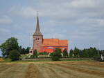 Fuglse, evangelische Dorfkirche am Fuglsevej, erbaut 1595 (18.07.2021)