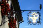 Freiburg-Waltershofen, historisches Gasthaus  Zum Adler , das Schild mit dem sterreichischen Doppeladler stammt von 1799, Sept.2013