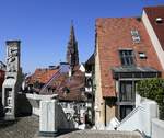 Freiburg, Blick von der Treppe der Schloberggarage Richtung Altstadt und Mnster, Mrz 2019