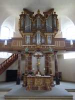 Angelbachtal, Altar mit Orgel in der Ev.