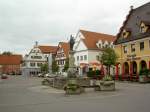 Wertingen, Marktplatz mit Marktbrunnen von 1911 (07.07.2014)