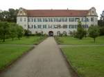 Schloss Hochaltingen, von 1764 bis 1899 Sommersitz der Frsten von Oettingen-Spielberg, heute Altenheim des Deutschen Orden (15.07.2012)