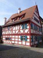 Httenheim, zweigeschossiger giebelstndiger Sichtfachwerkbau mit Satteldach, erbaut im 17.