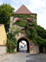 Kitzingen, Grolangheimer Tor von 1565 im Stadtteil Etwashausen (27.08.2017)