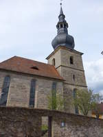 Hutschdorf, Evangelisch-lutherische Pfarrkirche Sankt Johannes der Tufer, Saalkirche mit Chorturm, erbaut im 16.