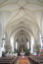 Aschau am Inn, neugotische Altre der Maria Himmelfahrt Kirche (30.12.2012)