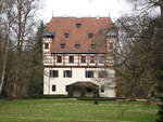 Simmelsdorf, Tucher Schloss, dreigeschossiger Sandsteinquaderbau mit Halbwalmdach, erbaut im 14.