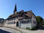 Henfenfeld, altes Schulhaus in der Kirchenstrae, erbaut 1593, heute Ev.