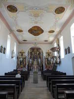Strahlungen, barocke Altre und Kanzel in der Pfarrkirche St.